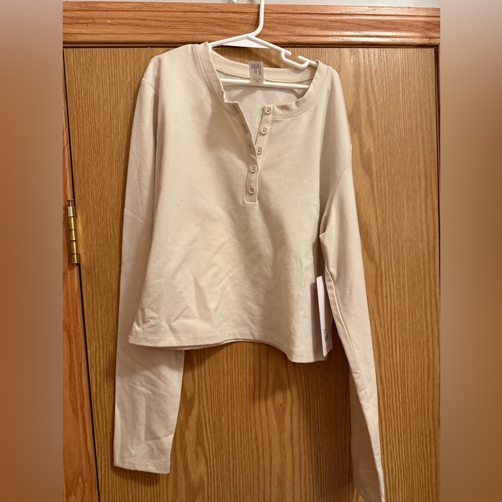 Brand Nee Yogalicious top with tag! $25 OBO